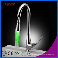 Pull-out Spray 3 Color LED Kitchen Sink Faucet (QH0760F)